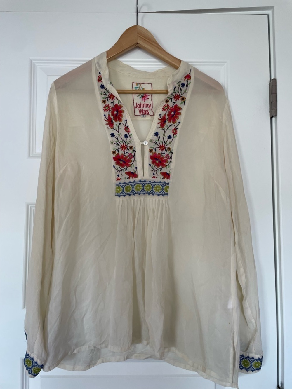 Johnny Was Cream Embroidered V-Neck, Pintuck Peasant Blouse, Small